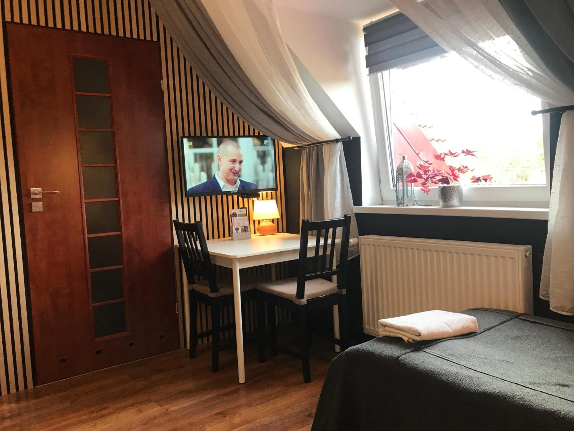 Pokoje Goscinne Przylesie Łobez Exterior foto